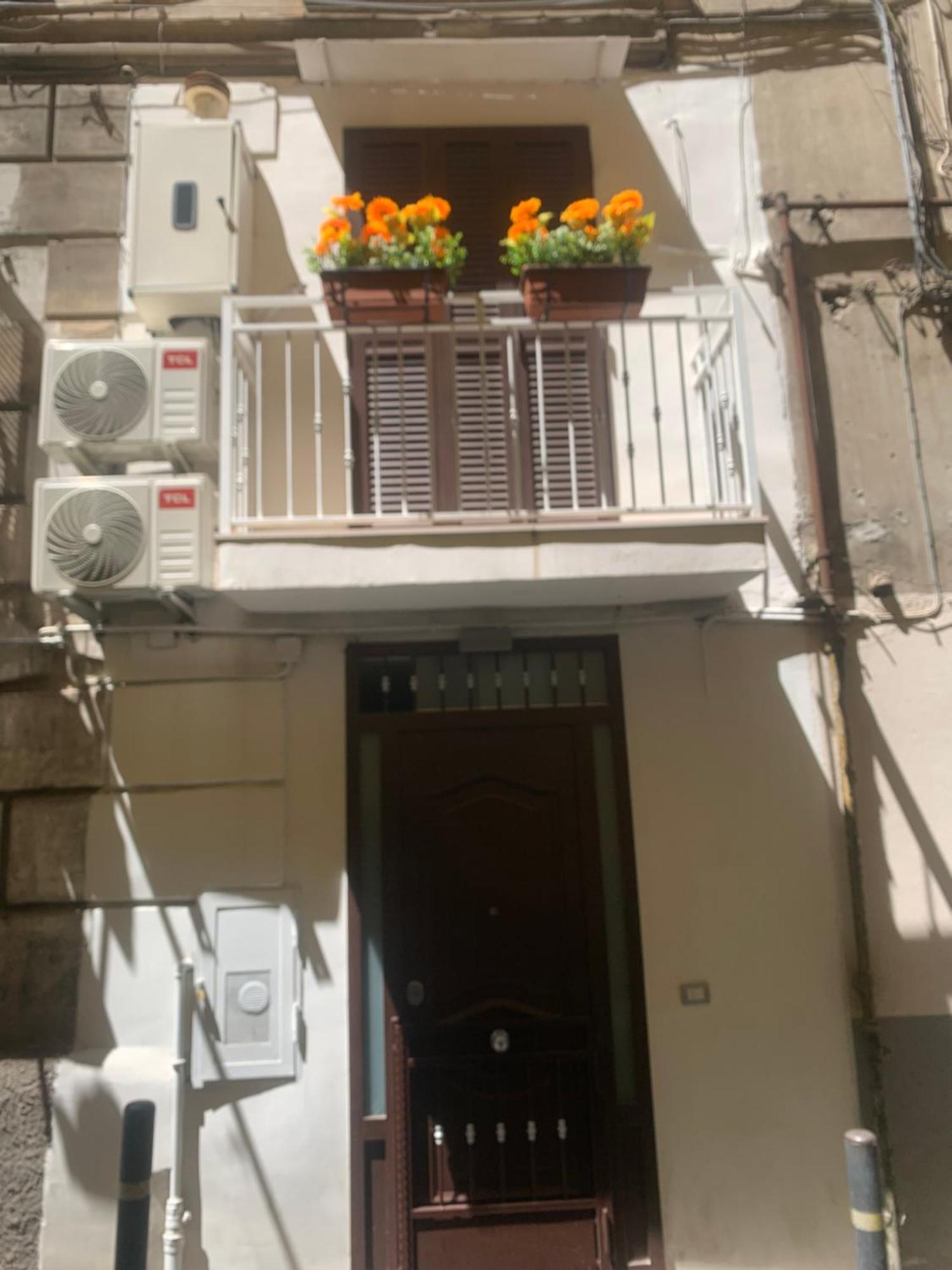 Viky House Chiaja 1 Apartment Napoli Exterior foto